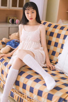 粗长巨龙挤进美妇